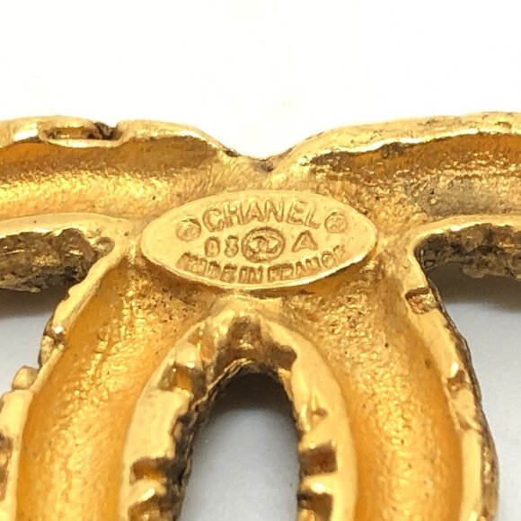 CHANEL Gold Coco Mark Brooch - Picture 10 of 10